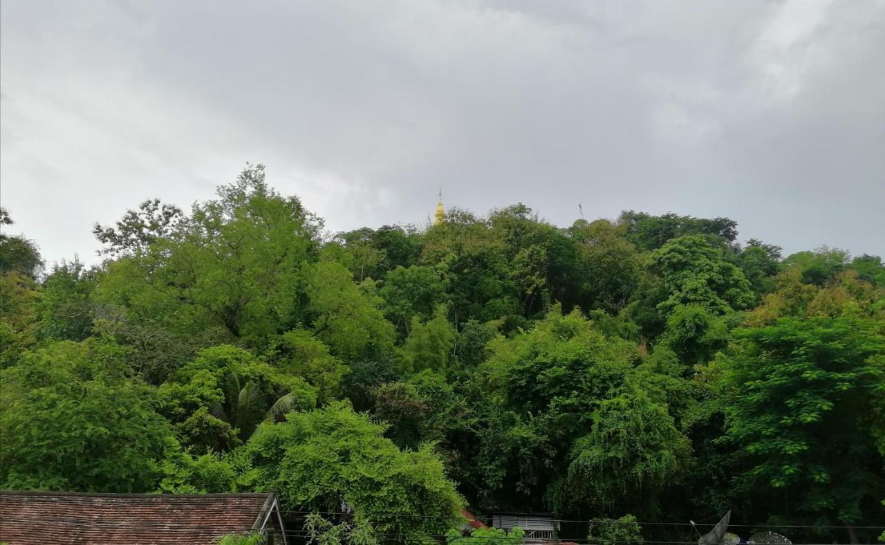 Villa Merry Lao Ban Aphay لوانغ برابانغ المظهر الخارجي الصورة